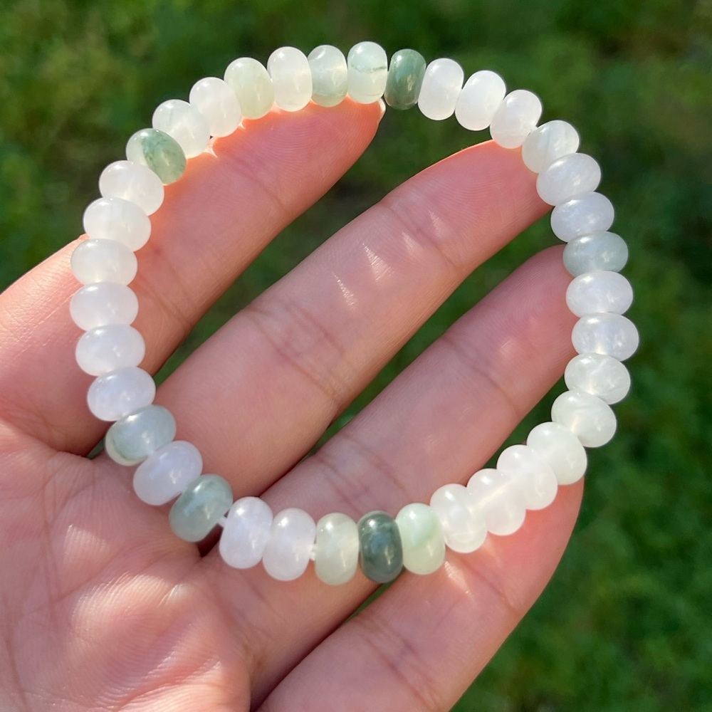 8mm stretchable‎ donut Tianshan jade bracelet